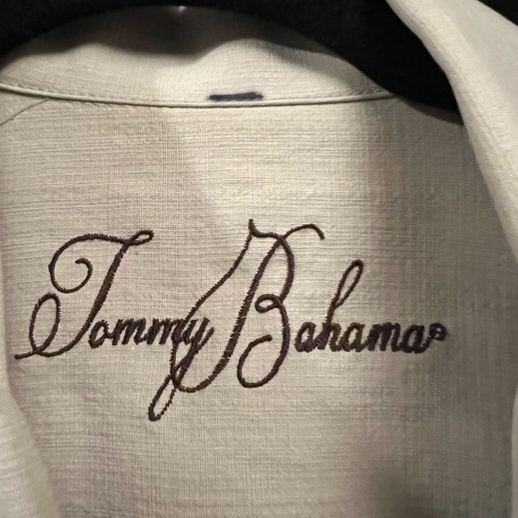 Tommy Bahama | 100% Silk Beige Button Down Short Sleeve Shirt Large - Picture 6 of 9